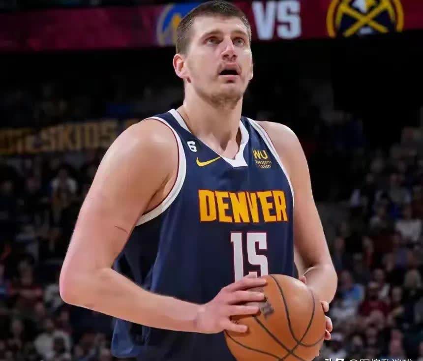 76人爆冷加拿大男篮，萨博尼斯统治全场的简单介绍