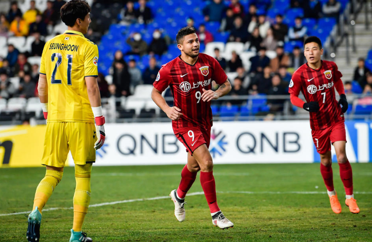 日本羽毛球队横扫中国羽毛球队，陶菲克打破历史纪录的简单介绍