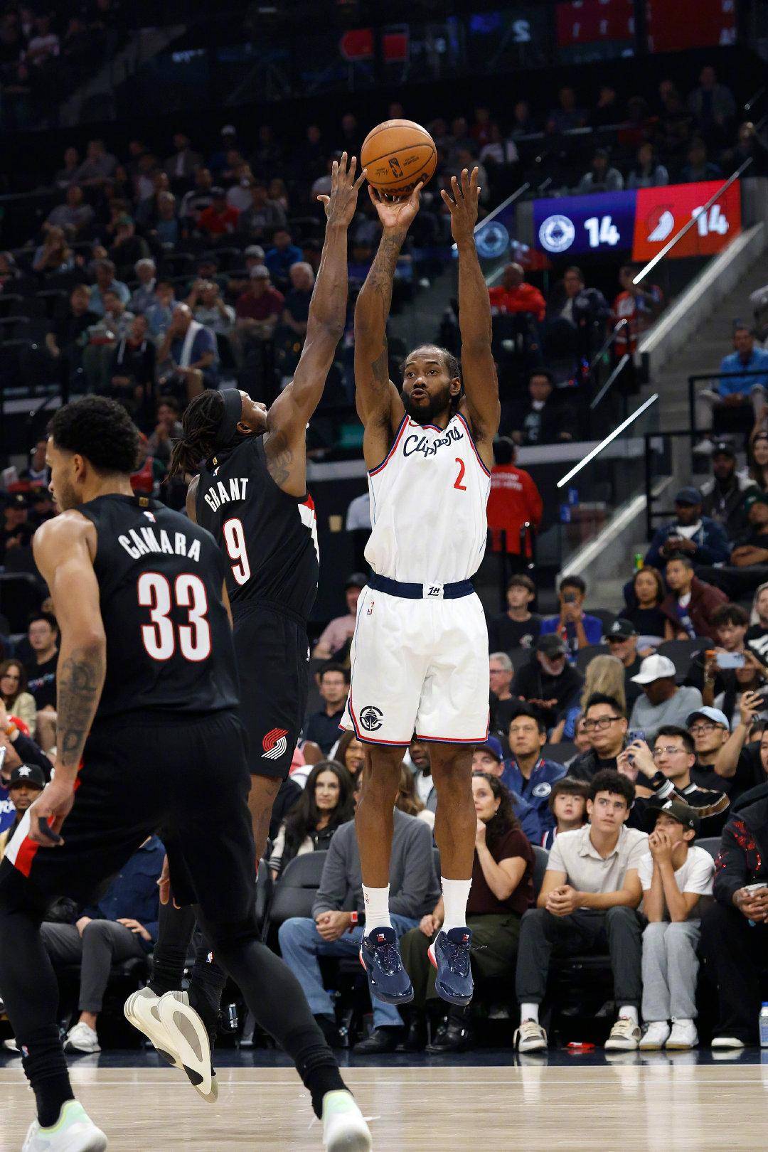 勇士险胜热火,霍勒迪状态火热 勇士险胜热火,霍勒迪状态火热