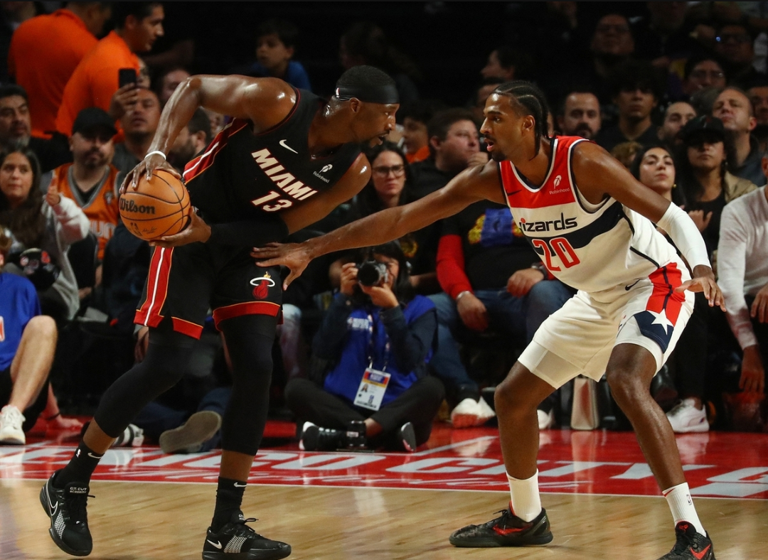 勇士险胜热火,霍勒迪状态火热 勇士险胜热火,霍勒迪状态火热