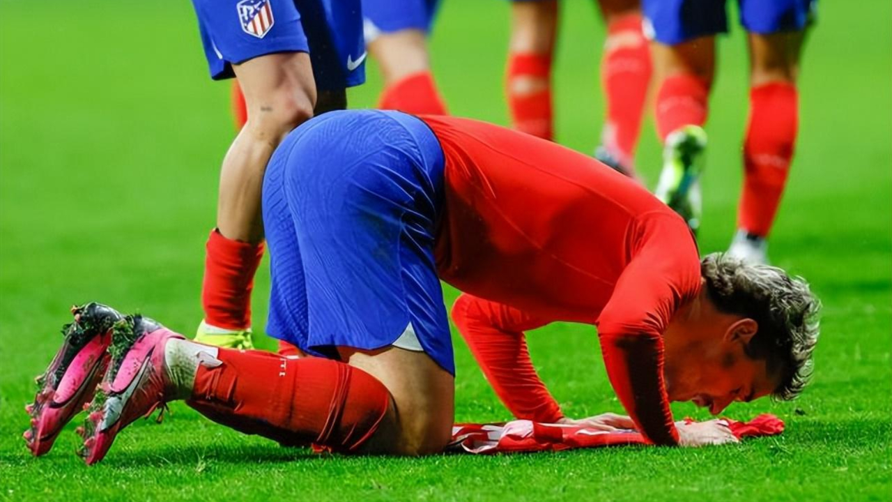 波兰逆转皇马，格列兹曼统治全场