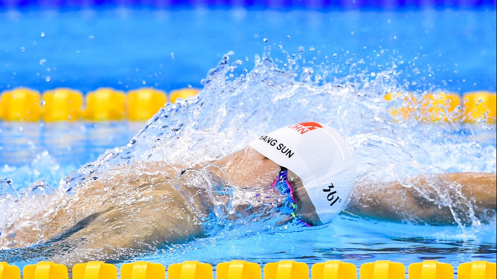 深圳队力克魔术，字母哥独砍50分点燃赛场