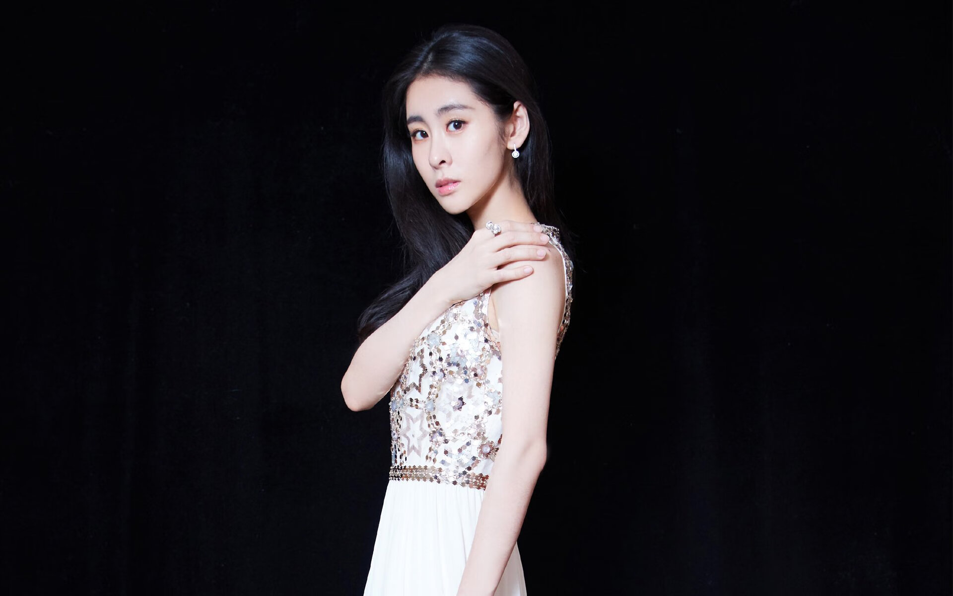 双线争锋，从巴斯克铁血到英超神锋，足球世界的冰与火之歌