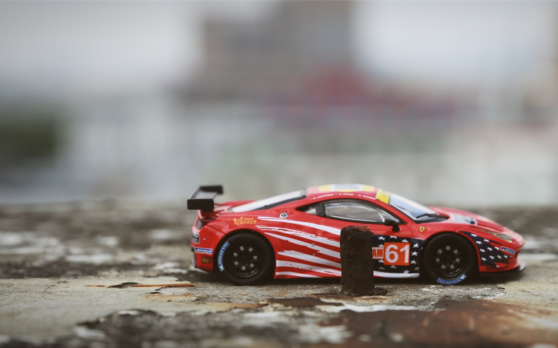 绿茵赛道,当F1引擎的咆哮遇见哈兰德的无声绝杀