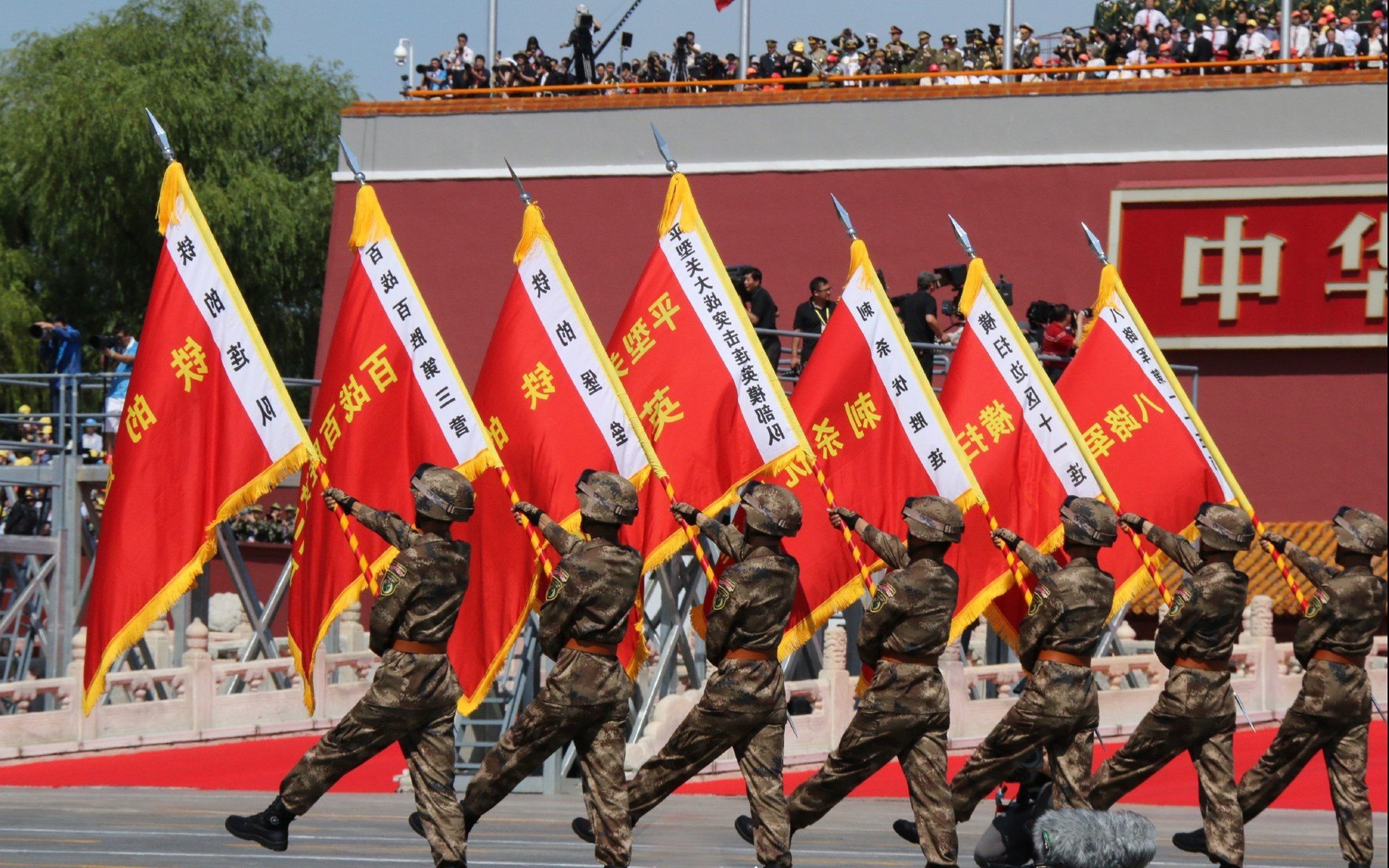 世界排名争夺战之夜,詹姆斯的战争与史诗